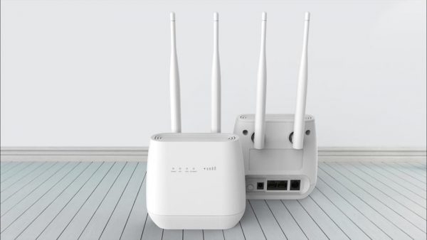 R520 4G LTE indoor CPE router with voice support.